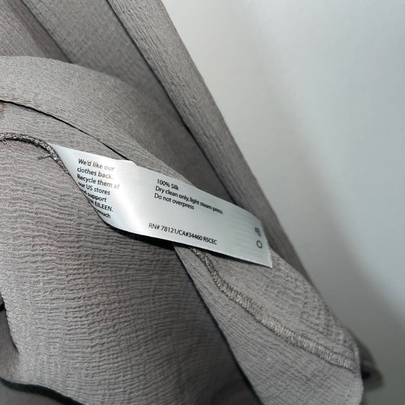 EILEEN FISHER Gray Crinkled Silk Semi-Sheer Button-Front Long Tunic Top Blouse M - Picture 5 of 5